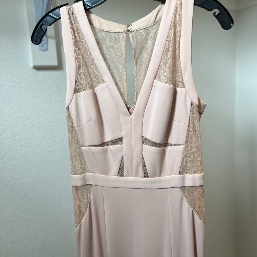 BCBGMaxAzria Pale Blush V-Neck Lace-Panel Prom Gown - Picture 6 of 7